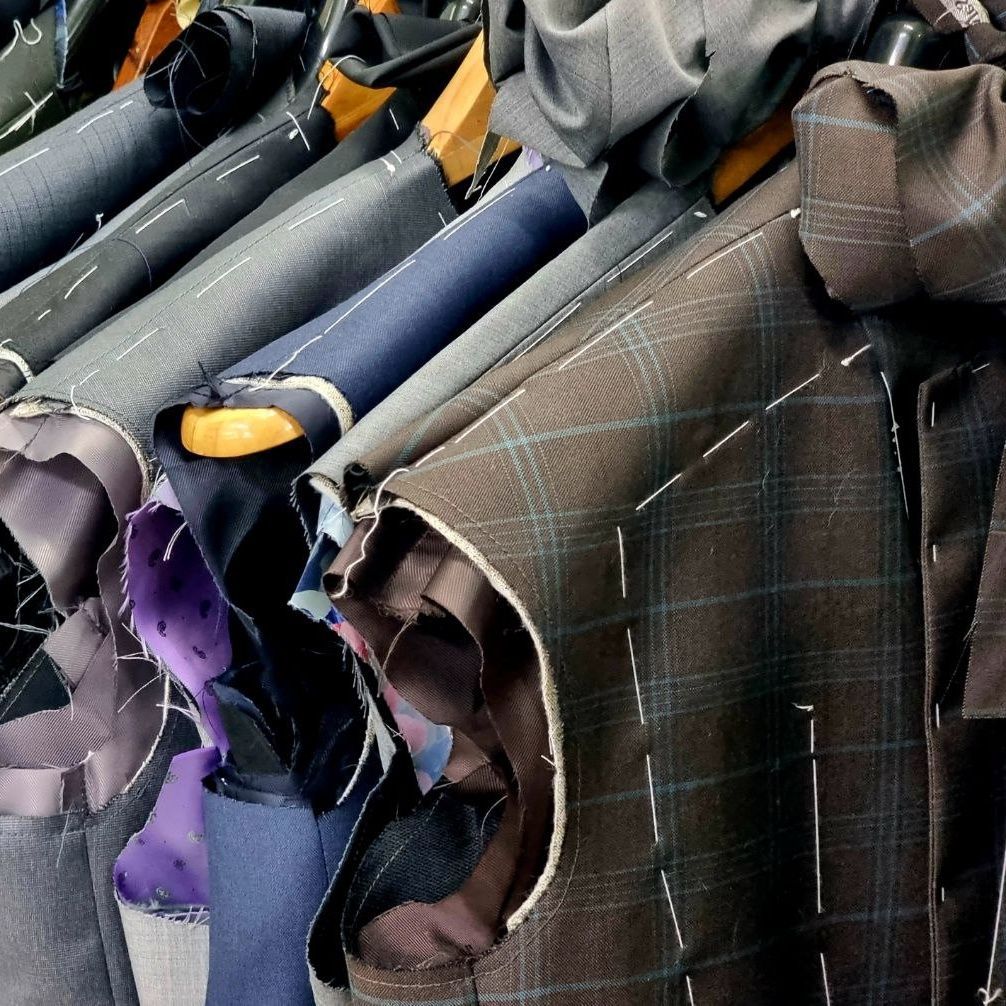 Draft garments with pins